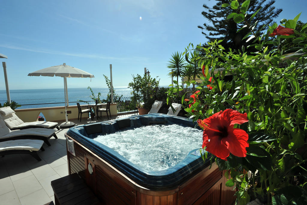 E Poi...Ravello Hotel Exterior photo
