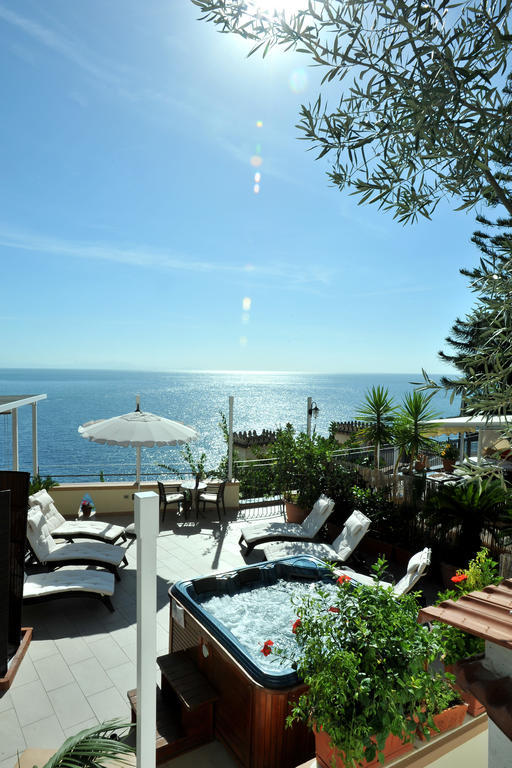 E Poi...Ravello Hotel Exterior photo
